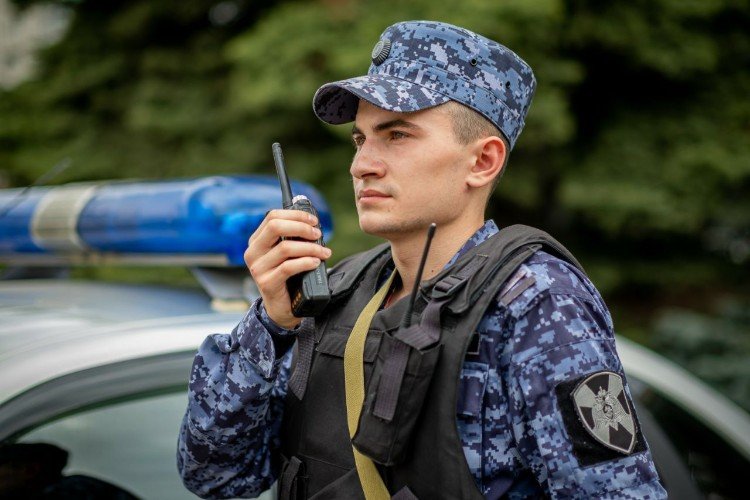 Сотрудник Росгвардии.