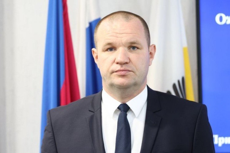 Геннадий Попов