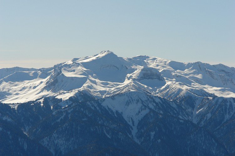 Снежные горы