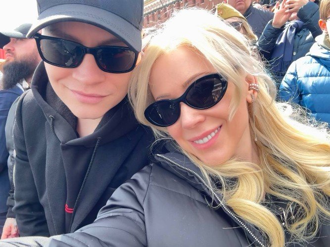 Екатерина Мизулина и SHAMAN