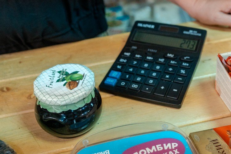 Прилавок магазина.