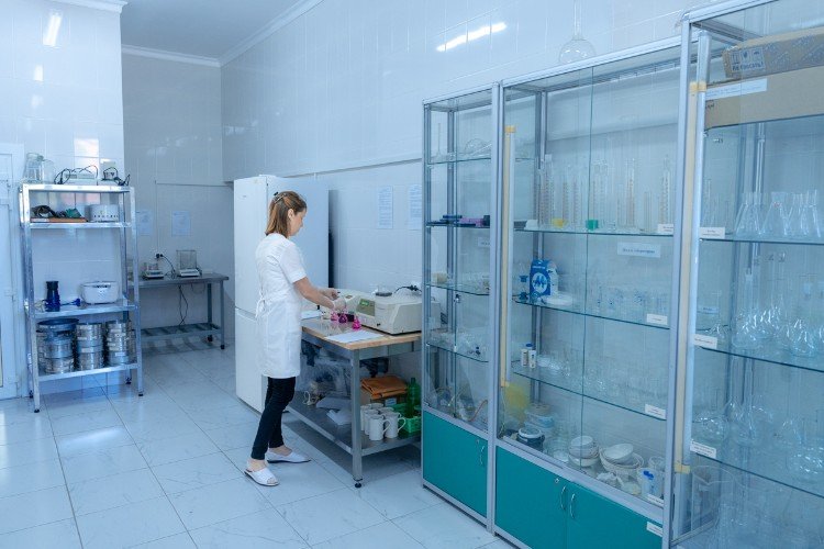 Сальмонеллы нашли в продукции «Коровка из Кореновки»