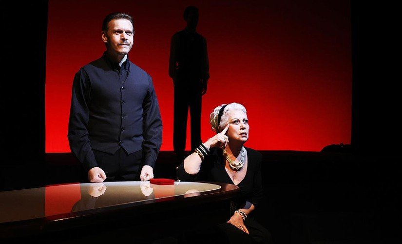 Алексей Суханов в спектакле «Третий звонок»