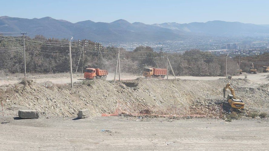 Мусорный полигон в Новороссийске тушат вторую неделю