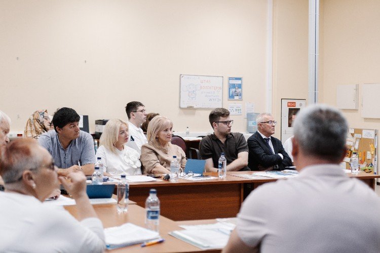 Лидеров авиационных профсоюзов России собрал аэропорт Сочи