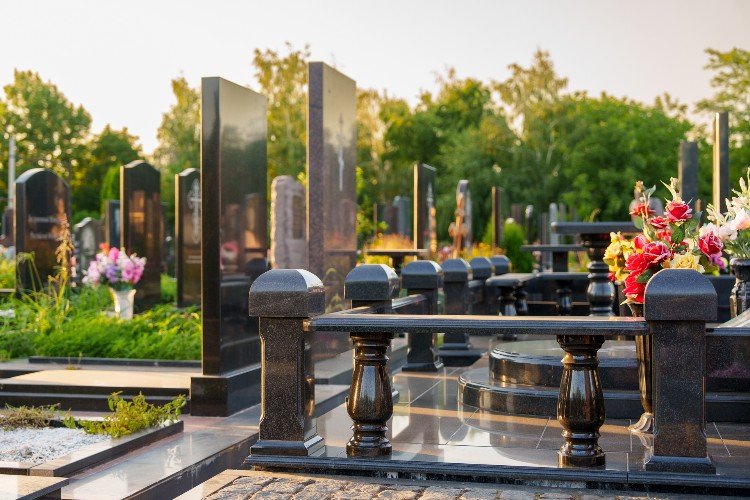 Кладбище