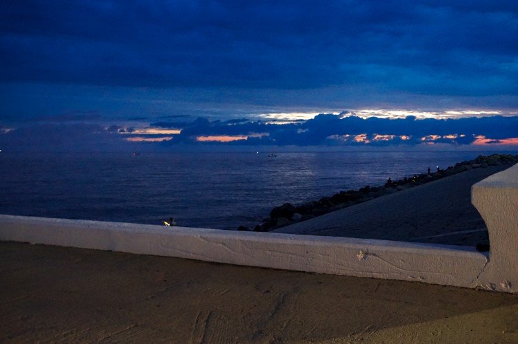 Сочинские пляжи будут закрыты до полудня 25 сентября