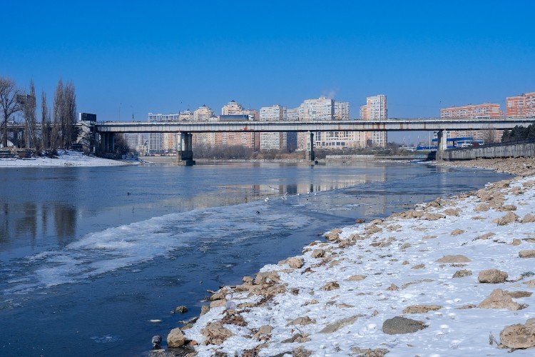 Тургеневский мост в Краснодаре
