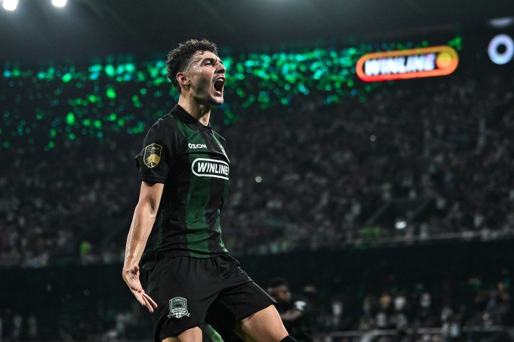 Эдуард Спецян отрицает все обвинения в расизме