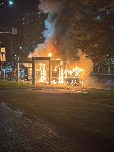 Сгоревший троллейбус