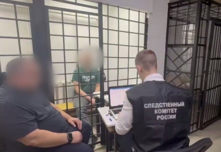 Подозреваемый дает признательный показания