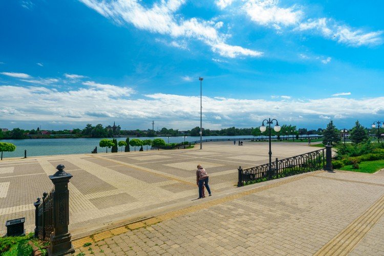 Мэрия Краснодара отправила жителей ЮМР «в лес к белкам»: митинг против храма под запретом