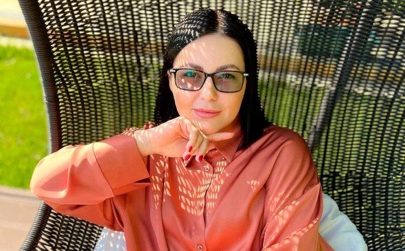 Блогер Евгения Тутушкина