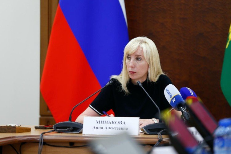 Ушедшая с поста вице-губернатора Анна Минькова вернулась в журналистику