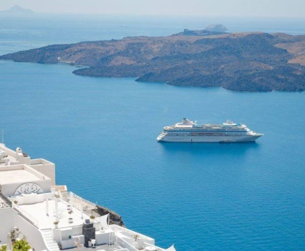 Лайнер Astoria Grande отправился в новый круиз из Сочи. Ранее его не пустили в турецкий порт