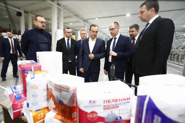 Губернатор Краснодарского края на заводе по производству медизделий