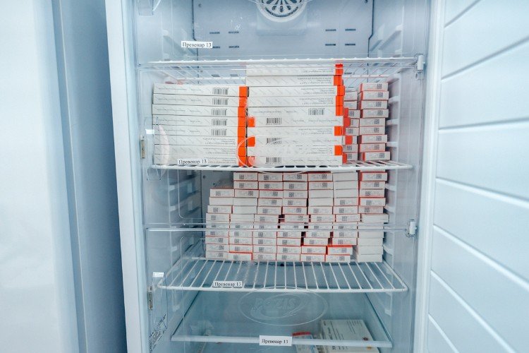 Медикаменты в холодильнике