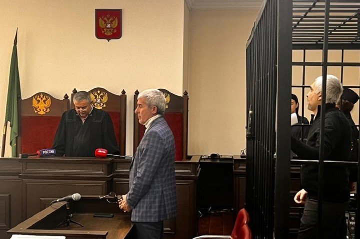 «Я тебе эту камеру, знаешь, куда засуну...» Экс-полицейский ответил за нападение на журналистов в Адыгее