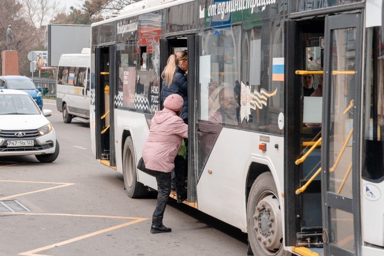 Пассажиры автобуса
