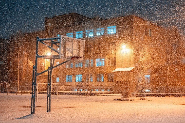 Мокрый снег и усиление ветра: погода в Краснодарском крае на 15 декабря