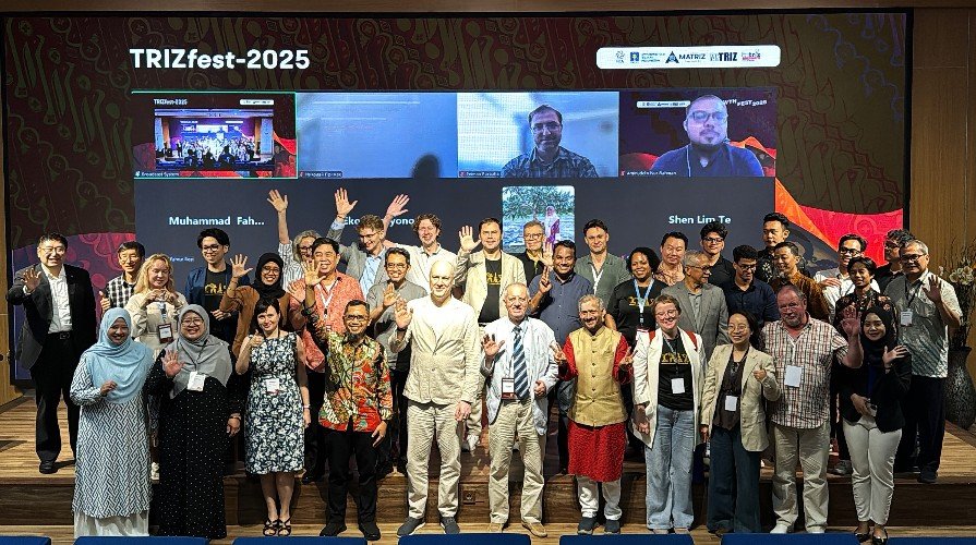 представители Аэродинамики с участниками международного форума