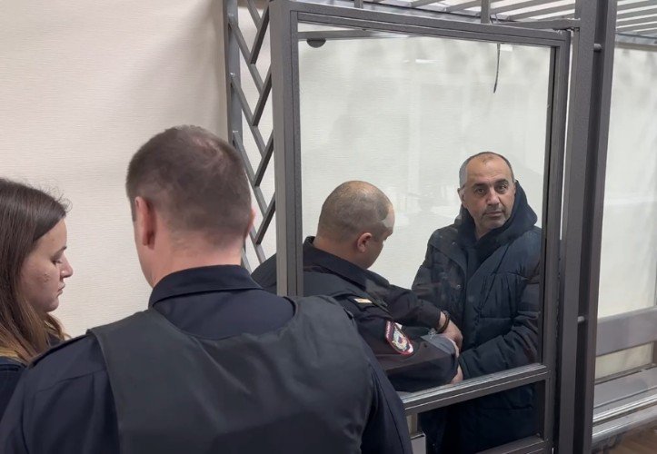 Янис Будагов во время заседания