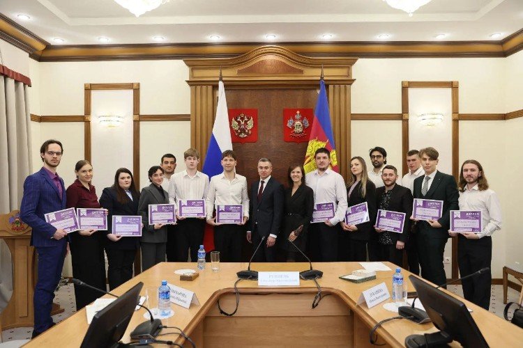 Лауреаты федерального конкурса с дипломами