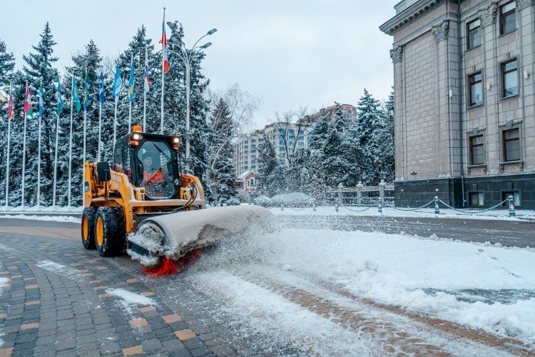 Снегоуборочная машина