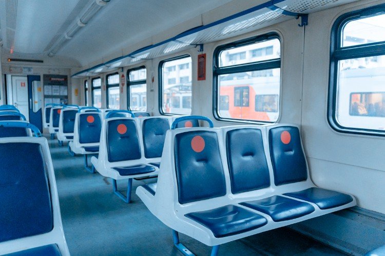 пустая электричка