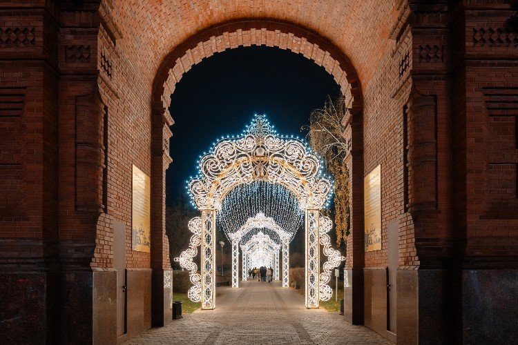 Иллюминация в центре Краснодара сияет последние дни. Демонтаж начнется 15 января