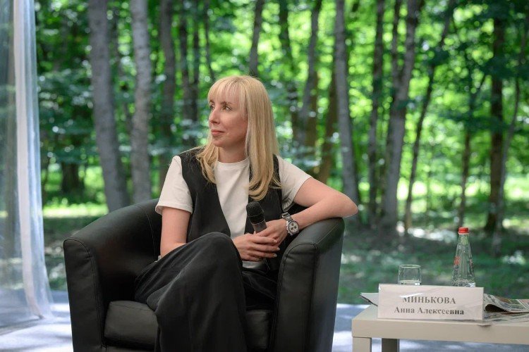 Анна Минькова