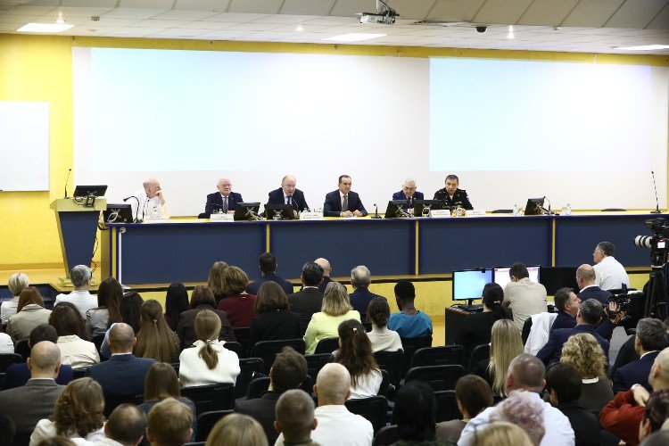 Кондратьев на академических чтениях РАН