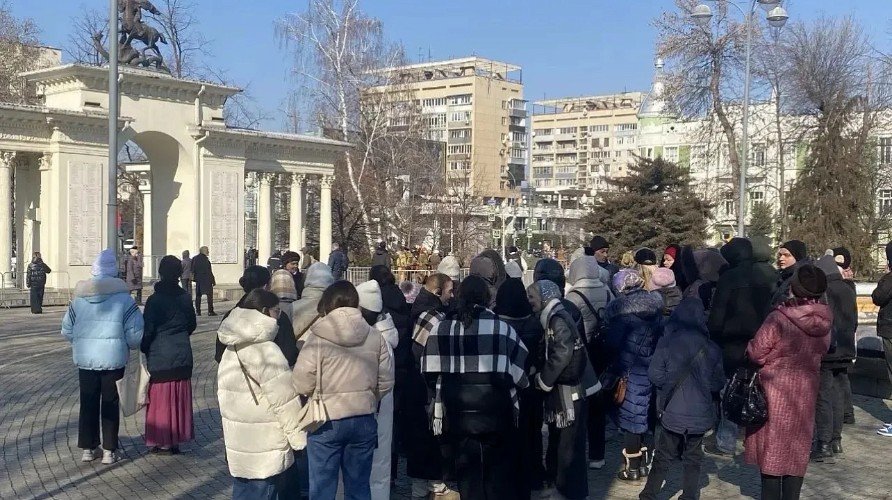 Экскурсия в сквере Жукова