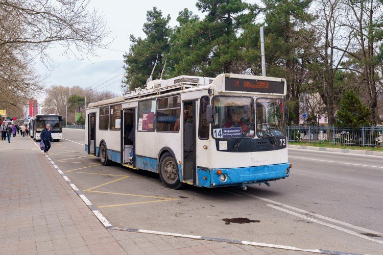 Троллейбус