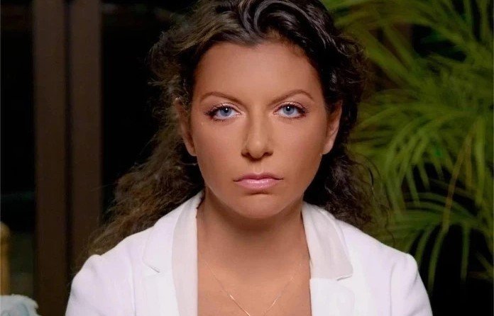 Принял удар на себя: Симоньян пообещала выплатить премию семье охранника из Анапы