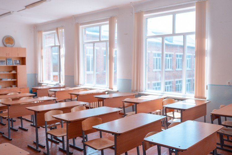 Дети остаются дома: третий раз за сутки воют сирены в Сочи