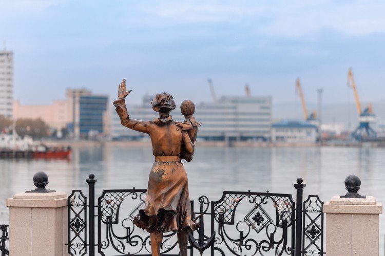 Переплата пошлины: таможня Новороссийска завысила платежи на 9,6 млн рублей — деньги пришлось вернуть