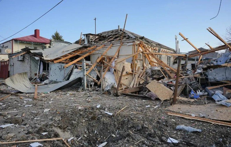 разрушенный дом