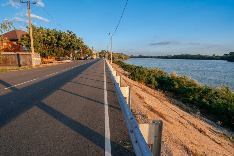 Атака БПЛА на Краснодар 13 марта: обломки рухнули на дорогу