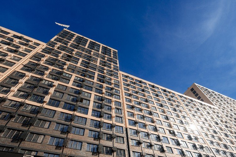 Многоэтажный дом