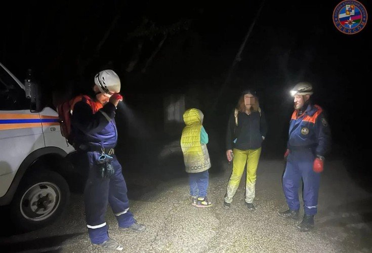 Сочинка с ребенком заблудились в Тисо-самшитовой роще