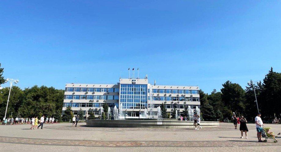 фонтан у мэрии Анапы