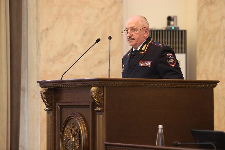 Олег Агарков на трибуне ЗСК