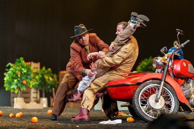 Спектакль «Укрощение строптивой» в краснодарском драмтеатре