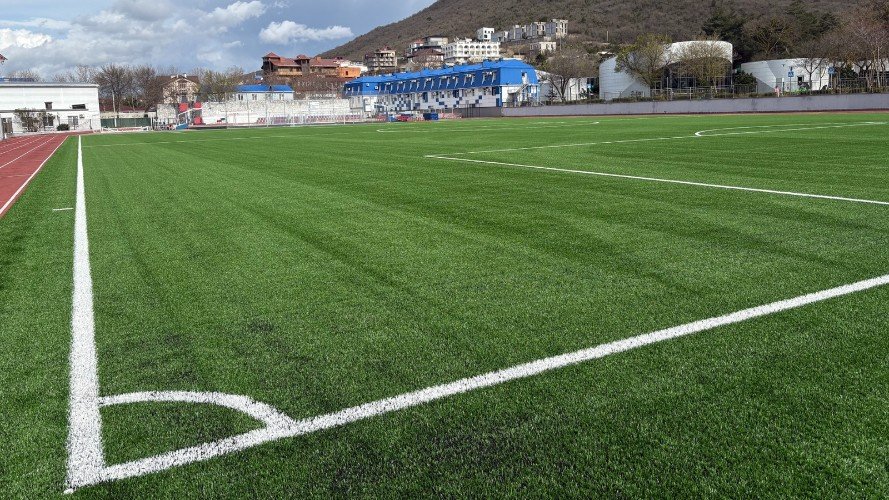 РФС заменил покрытие на поле в детском центре «Смена» в Анапе