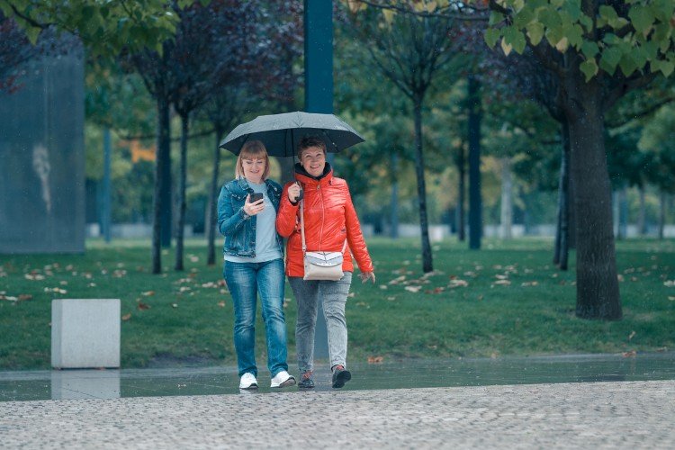 Холодный фронт принес грозовые дожди на Кубань