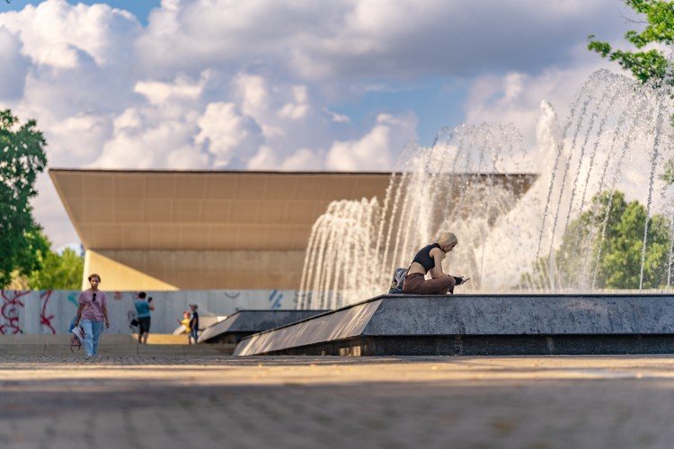 Открытие фонтанов в Краснодаре перенесли из-за непогоды