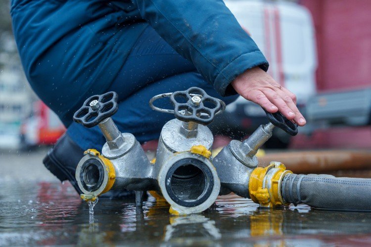 Пожар на НПЗ в Туапсе полностью потушили