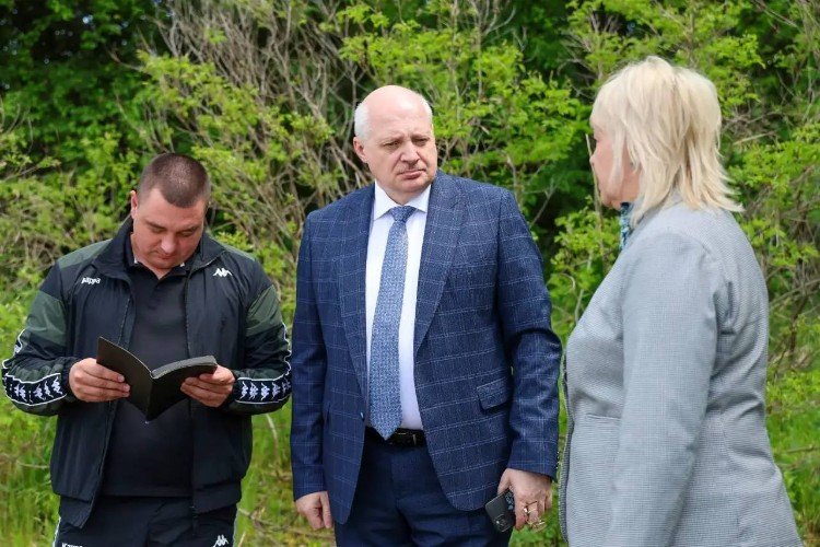 Глава Армавира Харченко на месте работ