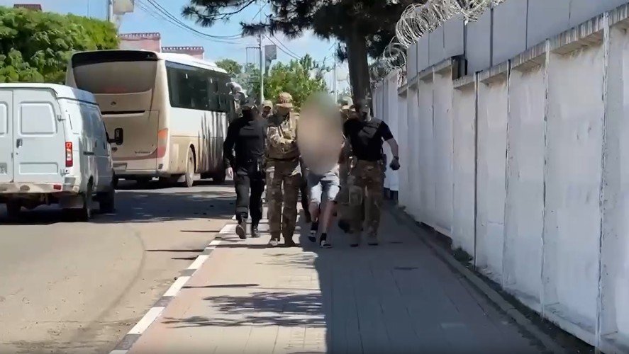 Ручной гранатомет и импортные боеприпасы нашли в доме жителя Кубани